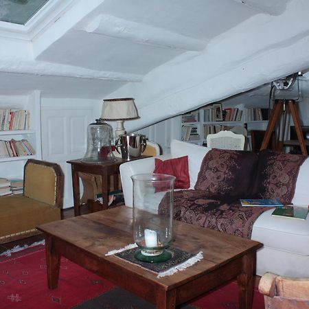 Bed and Breakfast La Bouscatiere Мустье-Сент-Мари Экстерьер фото